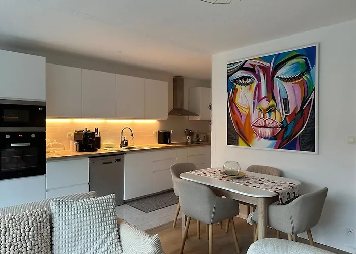 F2 Cosy Avec Terrasse A Deux Pas Du Centre De Apartment